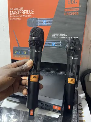Professional Wireless Microphone