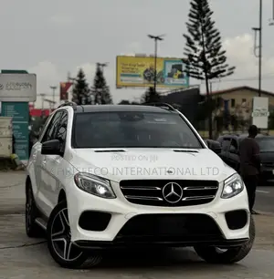 Mercedes-Benz GLE-Class AMG GLE 43 4MATIC 2017 White