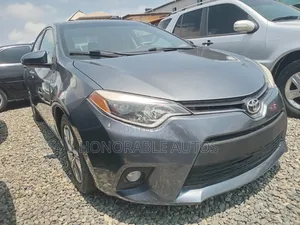 Toyota Corolla 2015 Gray