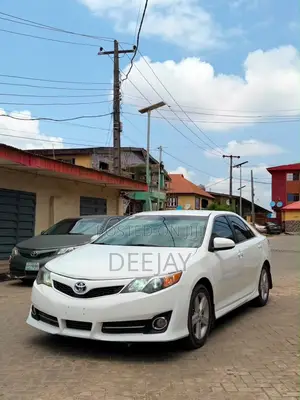 Toyota Camry 2014 White