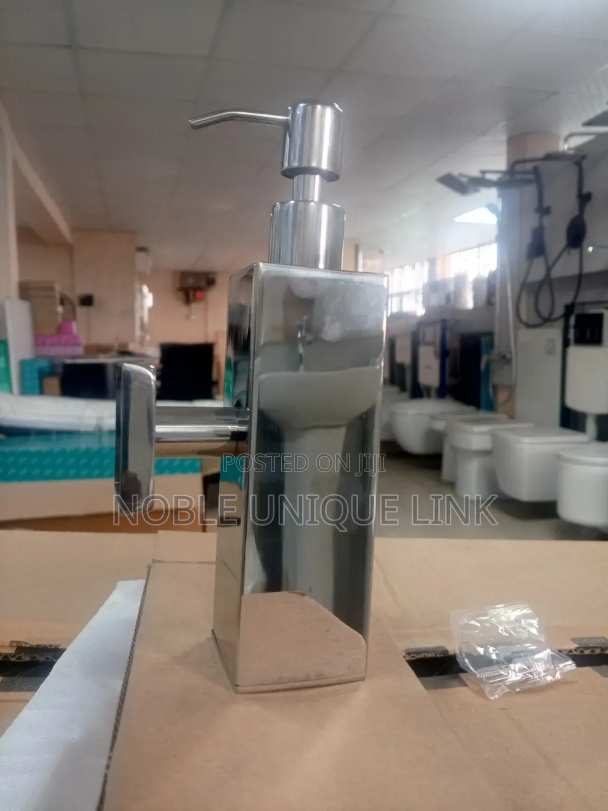 Quality Paris Soap Dispenser