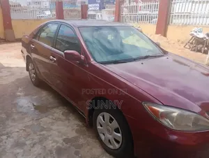 Toyota Camry 2004 Red