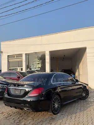 Mercedes-Benz C400 4Matic AWD Sedan (3.0L V6 7A) 2015 Black