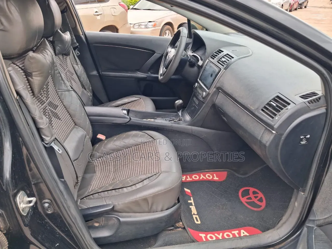 Toyota Avensis 2014 Black