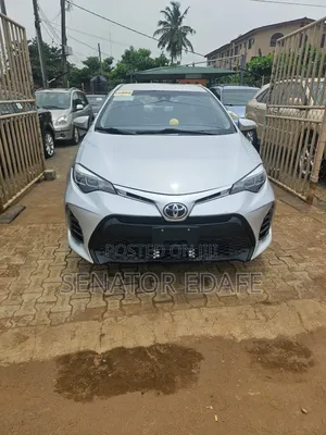 Toyota Corolla 2017 Silver