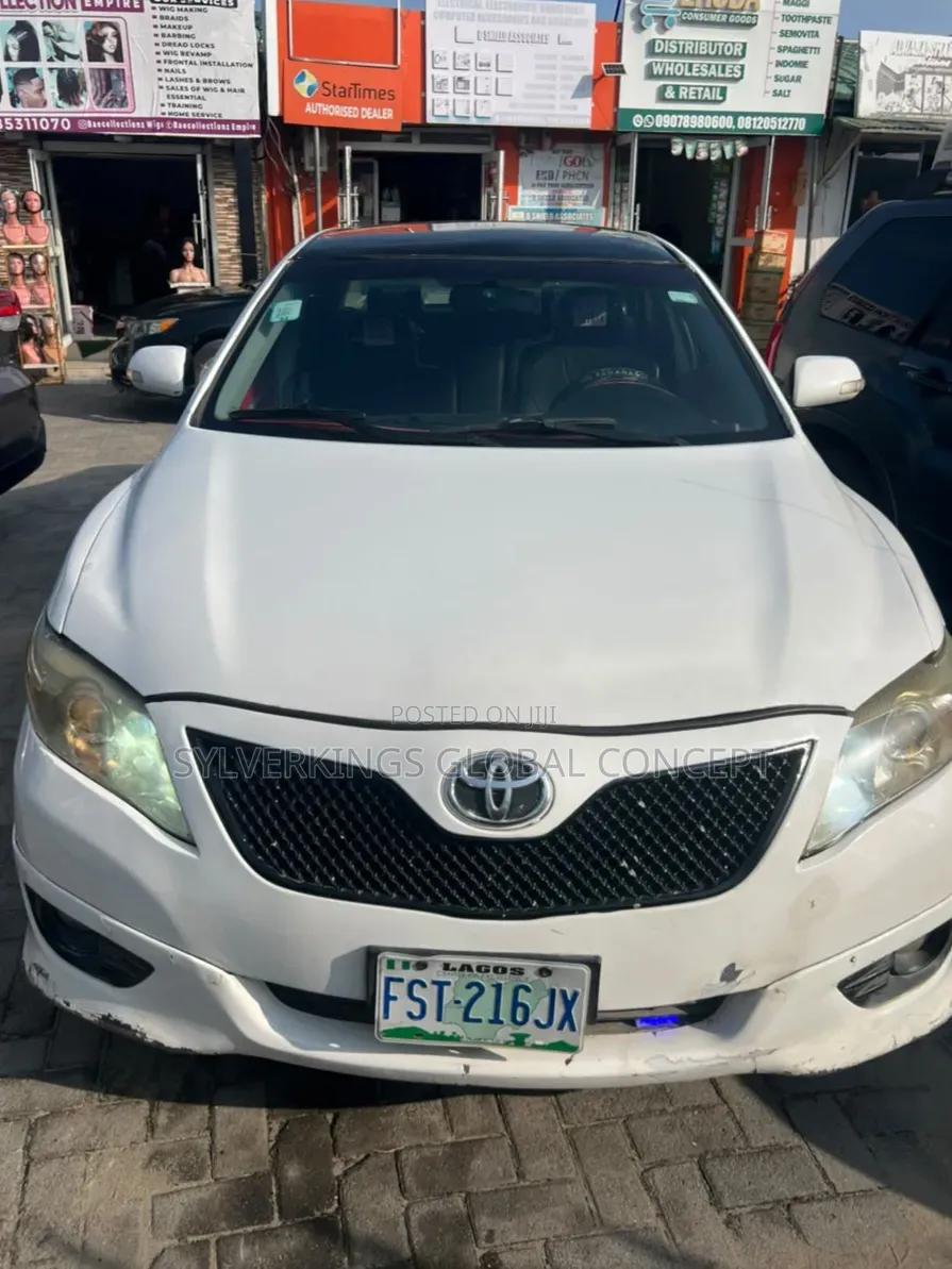 Toyota Camry 2009 White