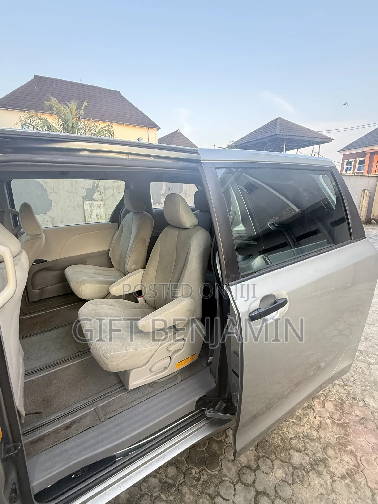 Toyota TownAce 2012 Grey