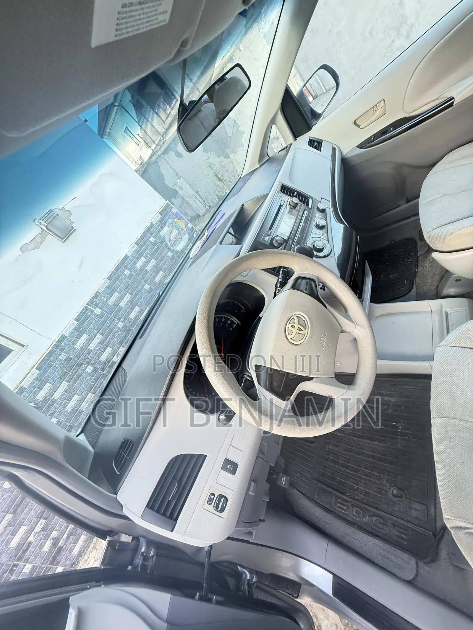 Toyota TownAce 2012 Grey