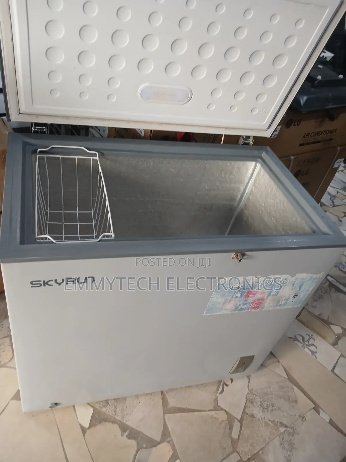Skyrun Deep Freezer 200Ltrs