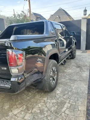 Toyota Tacoma 2020 Blue