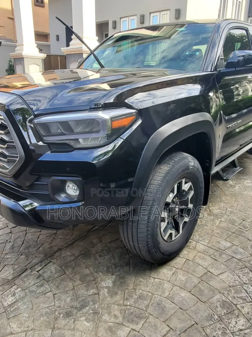 Toyota Tacoma 2020 Blue