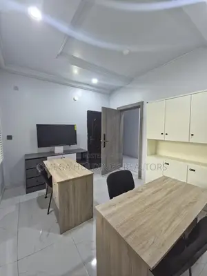 Furnished 3bdrm Block of Flats in New Bodija for rent