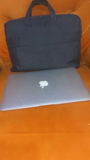Laptop Apple MacBook 2013 4GB Intel Core i5 HDD+SSD 128GB