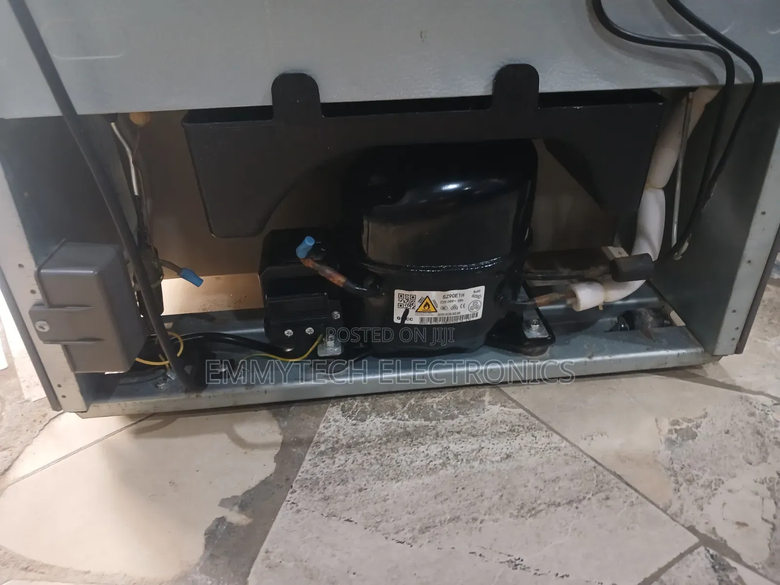 Hisense Fridge 205Ltrs