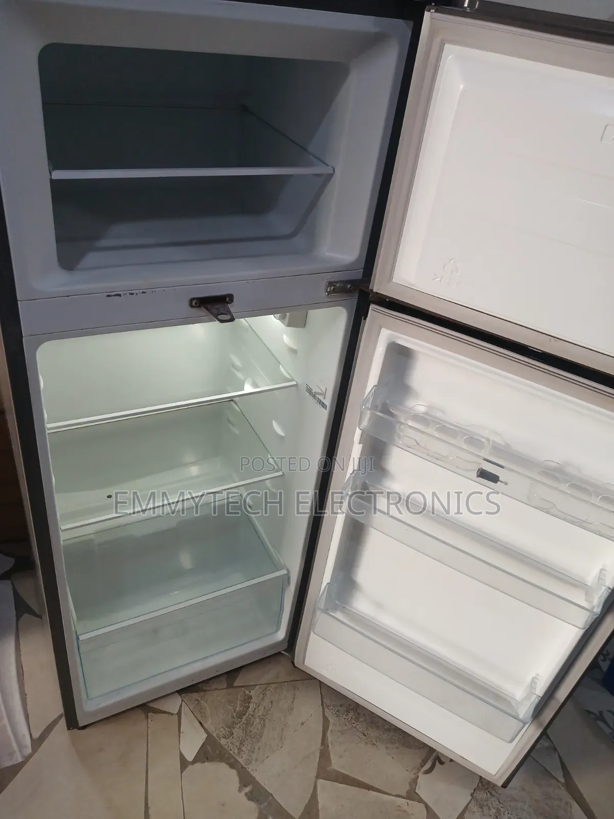 Hisense Fridge 205Ltrs