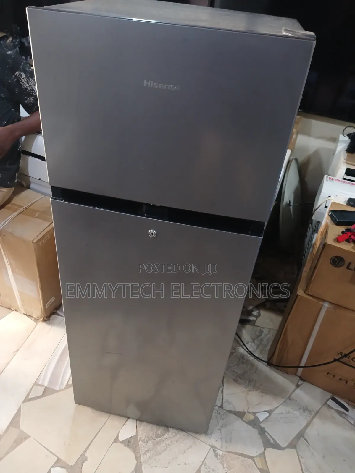 Hisense Fridge 205Ltrs