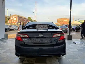 Toyota Camry 2014 Blue