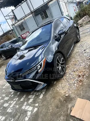 Toyota Corolla XSE 2022 Blue