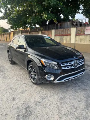 Mercedes-Benz GLA 250 2017 Black