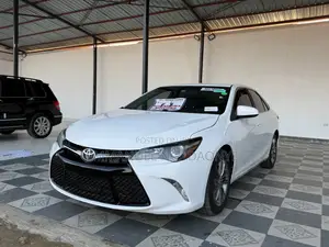 Toyota Camry 2015 White