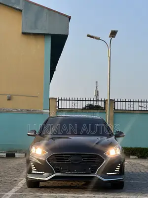 Hyundai Sonata Sport 2.0T Sedan FWD (2.0L 4cyl 6A) 2017 Gray