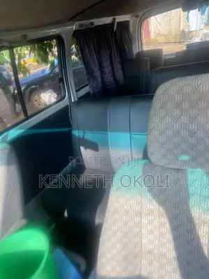 Toyota HiAce 2005 White