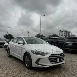 Hyundai Elantra 2019 White
