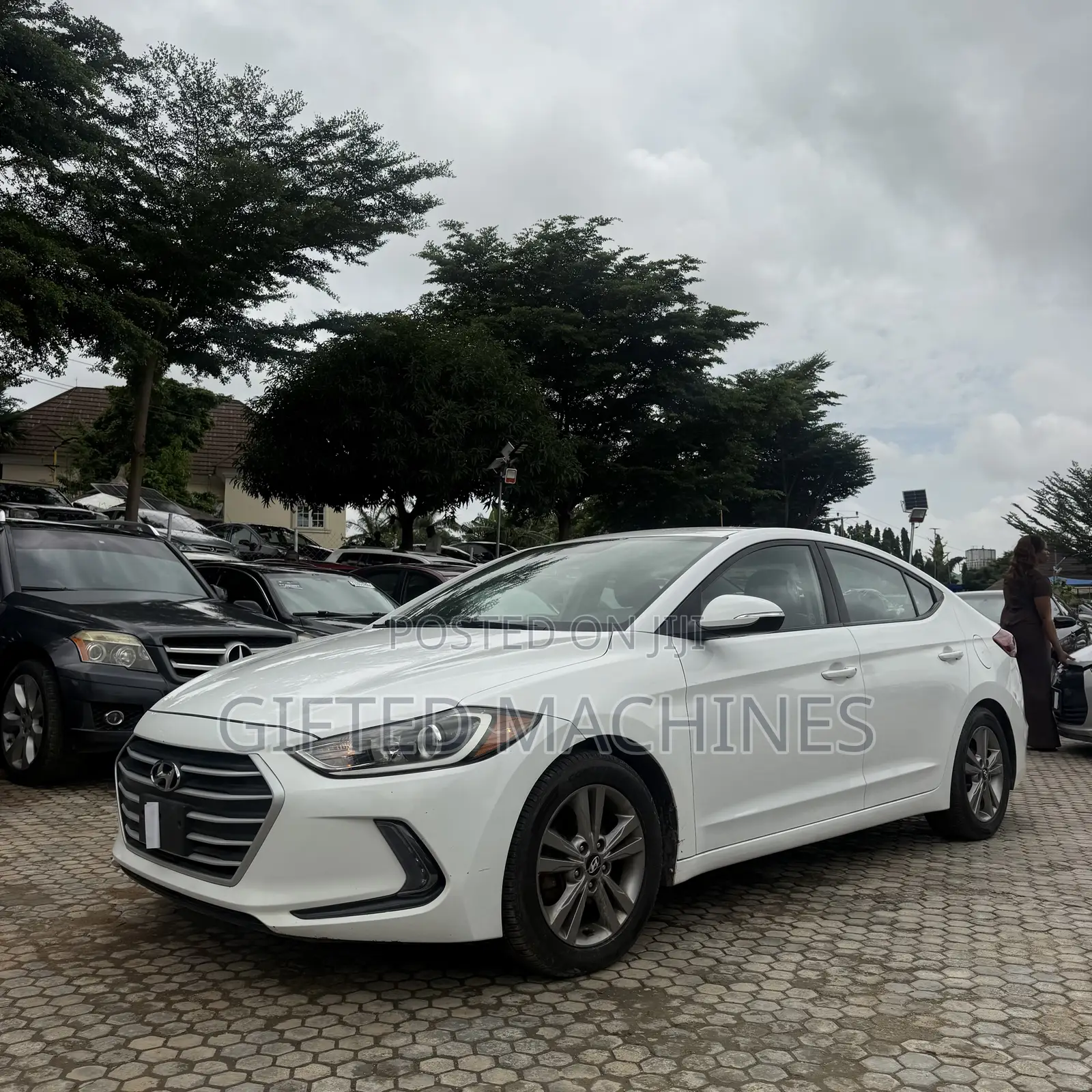 Hyundai Elantra 2019 White