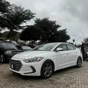 Hyundai Elantra 2019 White