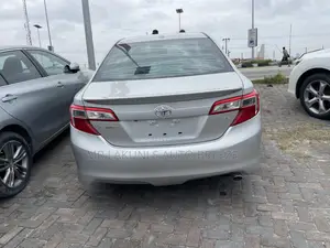 Toyota Camry 2014 Silver