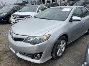 Toyota Camry 2014 Silver