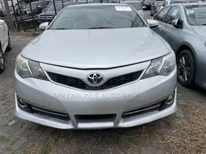 Toyota Camry 2014 Silver