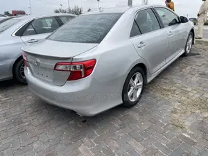 Toyota Camry 2014 Silver