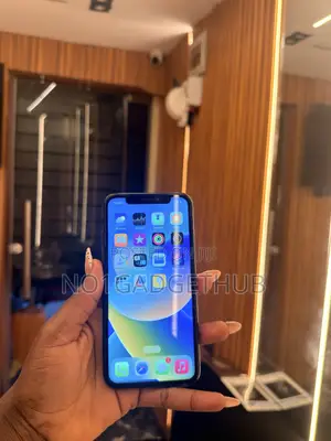 Apple iPhone X 64 GB Black
