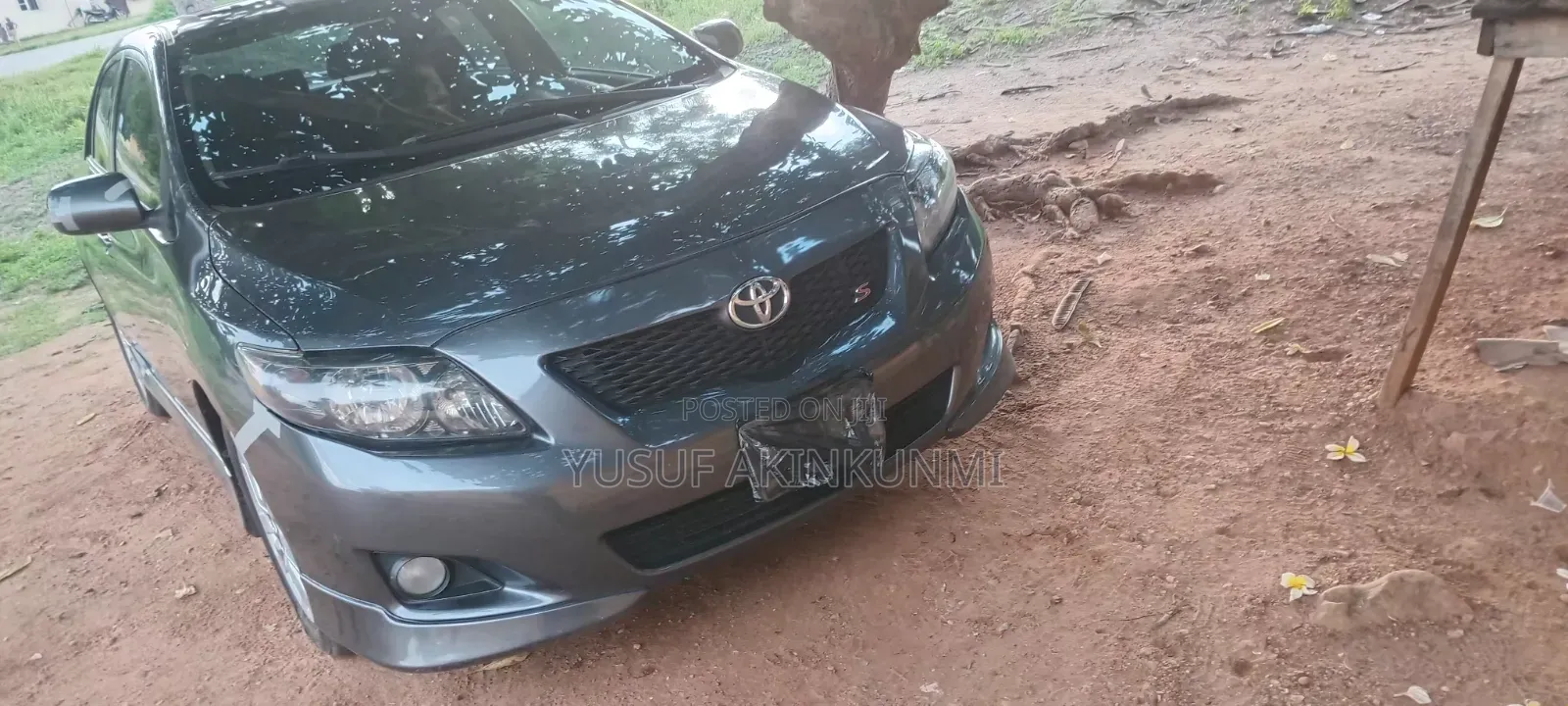 Toyota Corolla 2010 Gray
