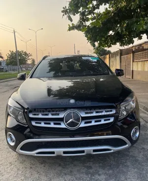 Mercedes-Benz GLA 250 2017 Black