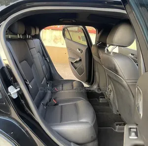Mercedes-Benz GLA 250 2017 Black
