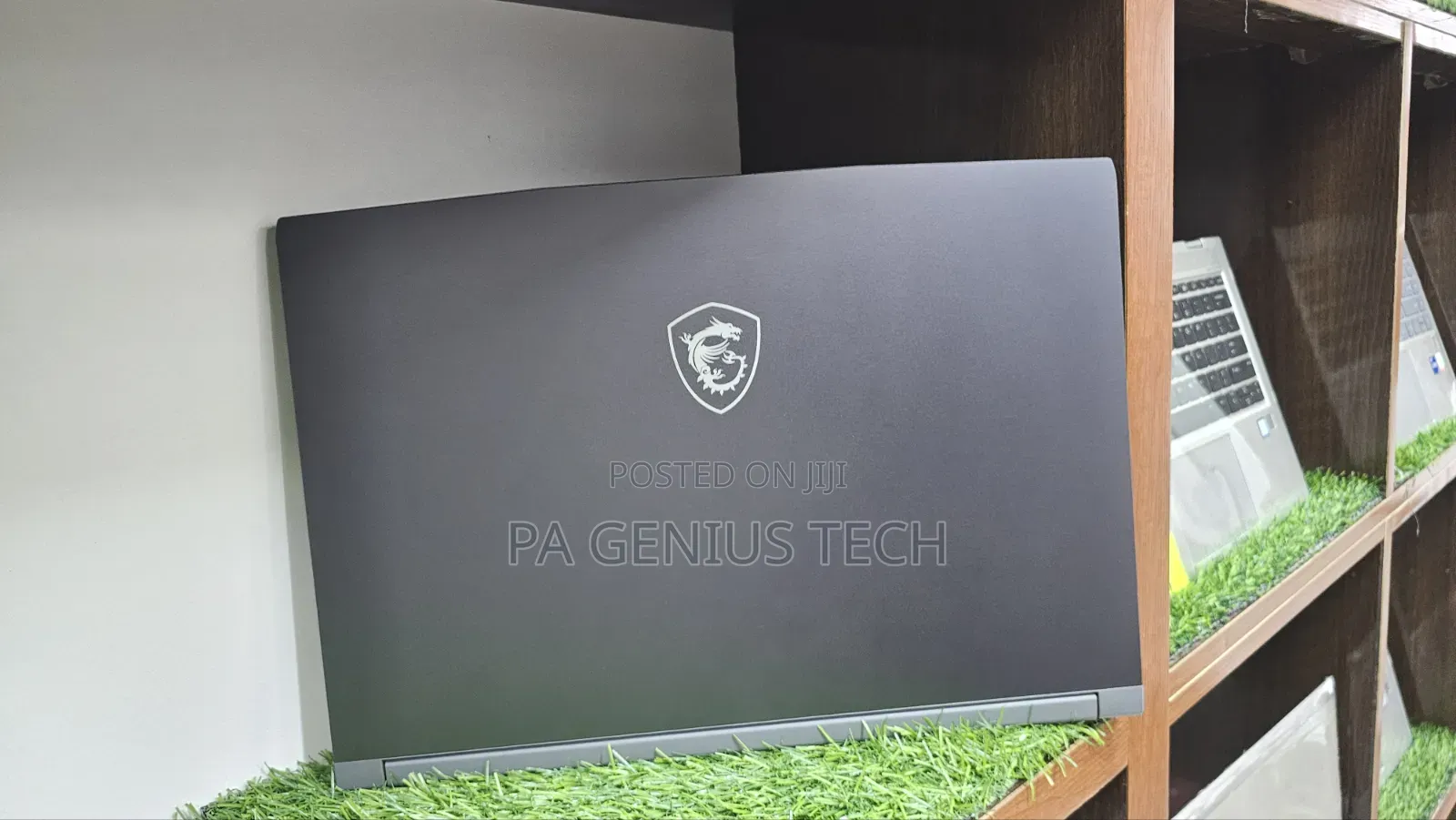 Laptop MSI GF65 Thin 10UE 16GB Intel Core i5 SSD 512GB