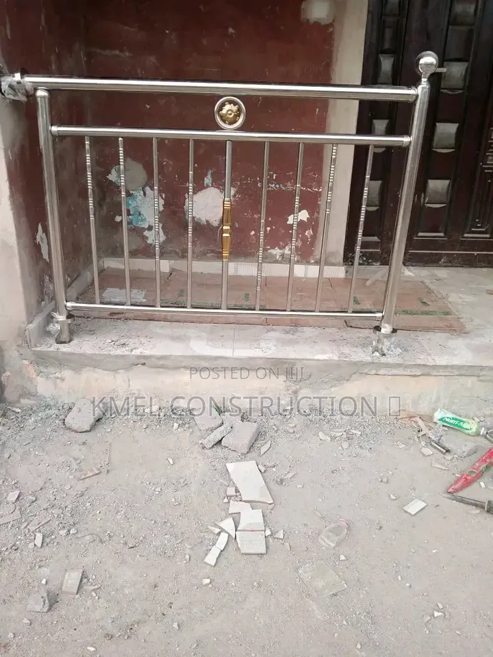 Outdoor Stainless Railings Design.
