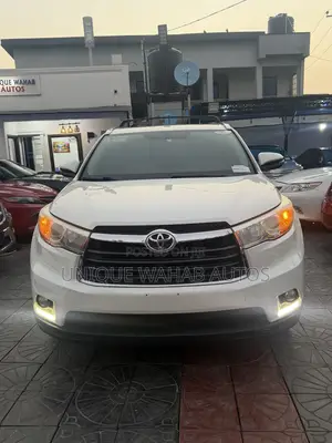 Toyota Highlander Limited 4dr SUV (3.5L 6cyl 6A) 2015 White