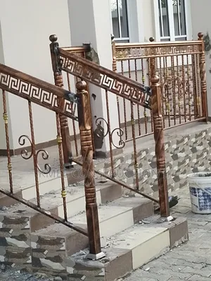 Modern Wrought Iron Balcony Railings.