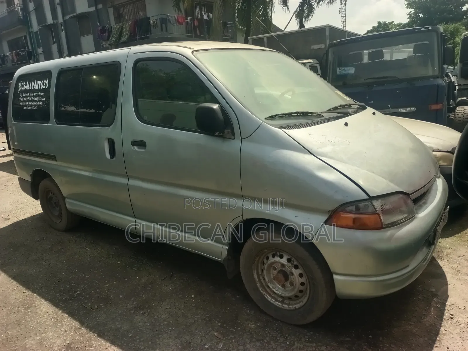 Toyota HiAce 2002 Green
