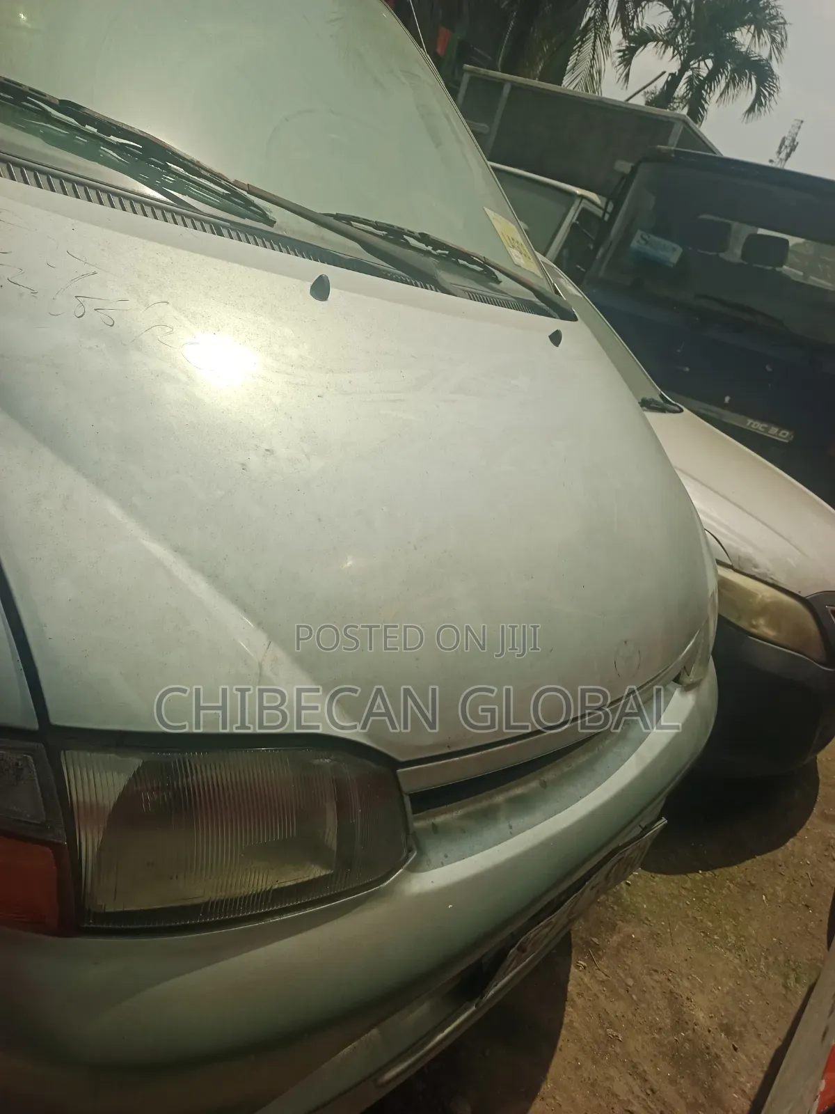 Toyota HiAce 2002 Green