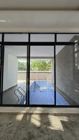 6bdrm Villa in Banana Island for sale