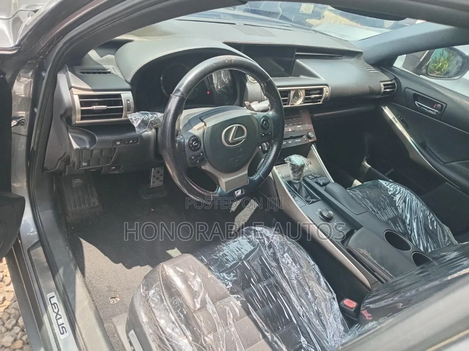 Lexus IS 2016 Gray