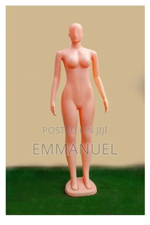 Female Mannique