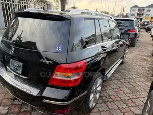 Mercedes-Benz GLK-Class 350 4MATIC 2010 Black