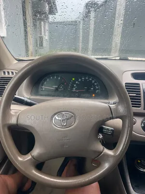 Toyota Camry 2004 Gold