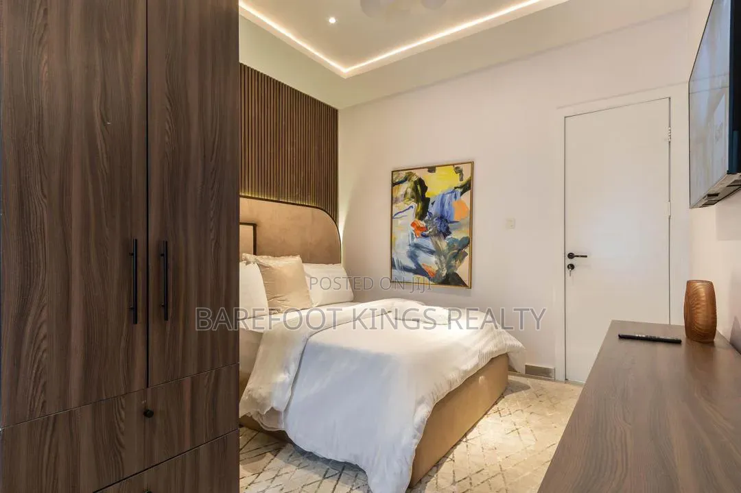 Luxury 5Bedroom Apartment