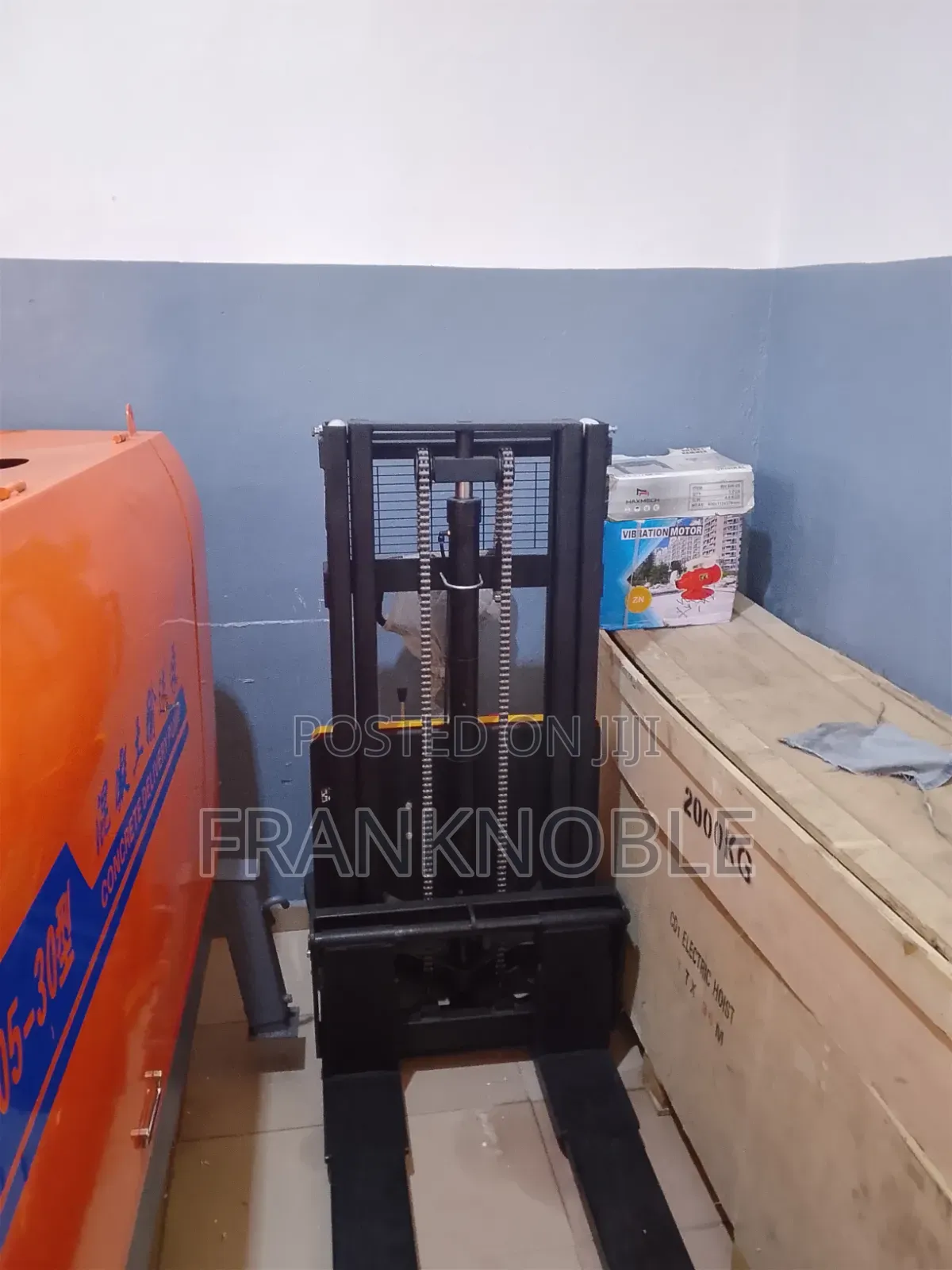 2tons Electric Pallet Stacker .